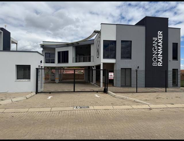 BUSINESS PROPERTY TO RENT IN BENDOR